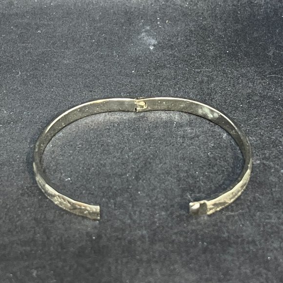 Vintage Silver Tone Starburst Hinged Bracelet (4001) - Picture 4 of 5